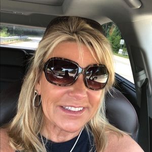 Meet your Posher, Sonia